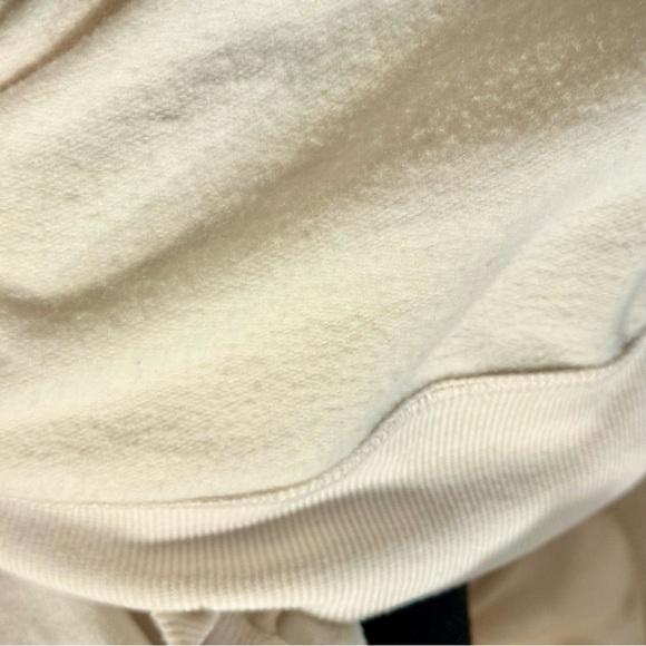 Rae Dunn Cream PEACE LOVE HOPE in Red Green Letters Christmas Sweatshirt Size XL - Picture 6 of 6